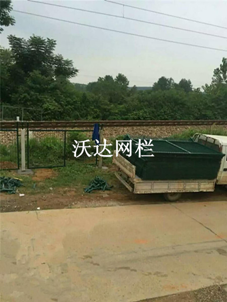 滬昆鐵路貴州段防護柵欄護欄網項目圖片3 滬昆鐵路貴州段防護柵欄護欄網項目圖片3