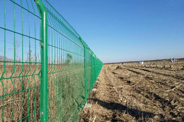 三角折彎護欄網(wǎng)圖片6