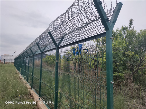 云南機場鋼筋網圍界護欄網圖片5