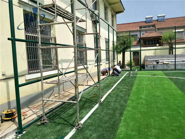 籃球場(chǎng)圍網(wǎng)圖片4 籃球場(chǎng)圍網(wǎng)圖片4