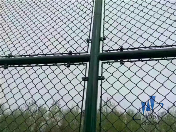 籃球場(chǎng)圍網(wǎng)圖片6 籃球場(chǎng)圍網(wǎng)圖片6