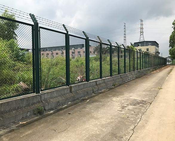 鐵絲網圍墻圖片6